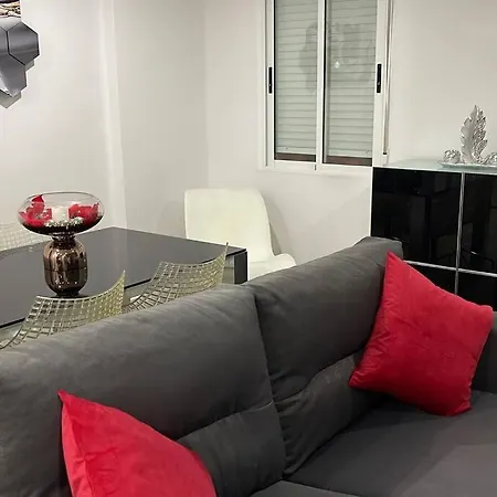 Moderno En Apartment *